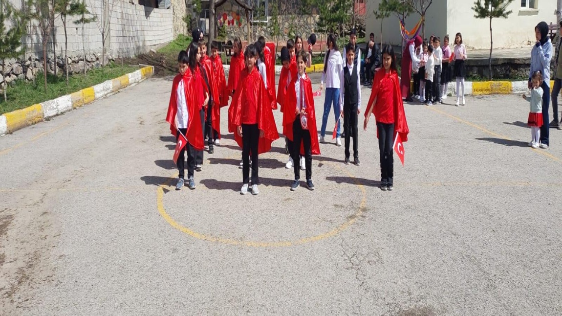 23 Nisan Ulusal Egemenlik ve Çocuk Bayramı Okulumuzda Coşku İle Kutlandı.